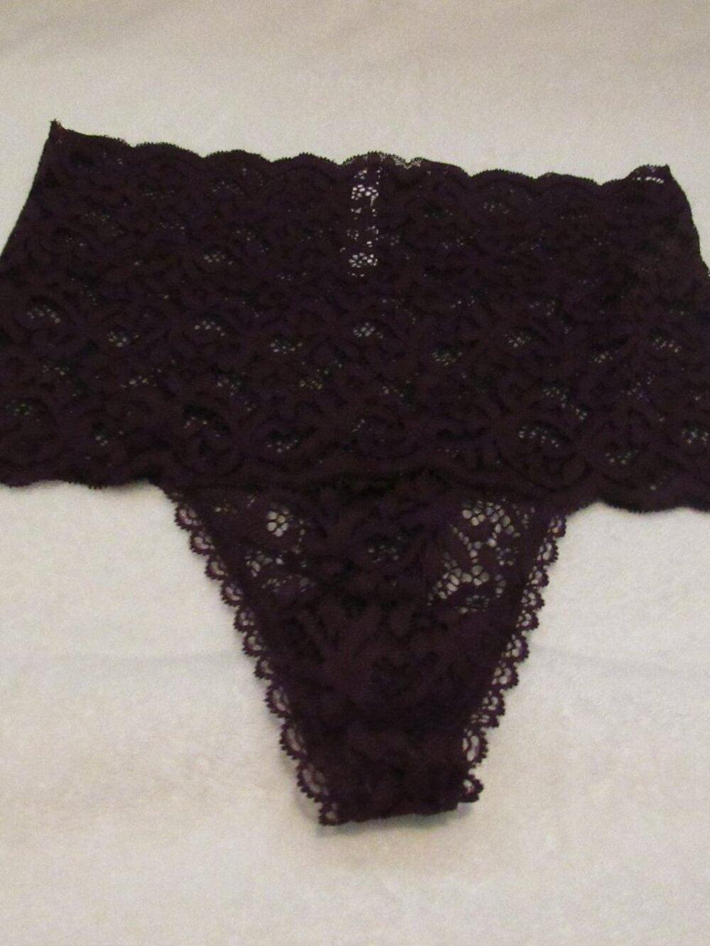 Victoria's Secret Thong Lace High Rise NWT